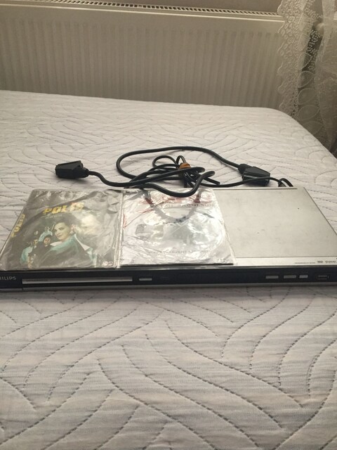 PHİLİPS USB Lİ DVD DİVX PLAYER