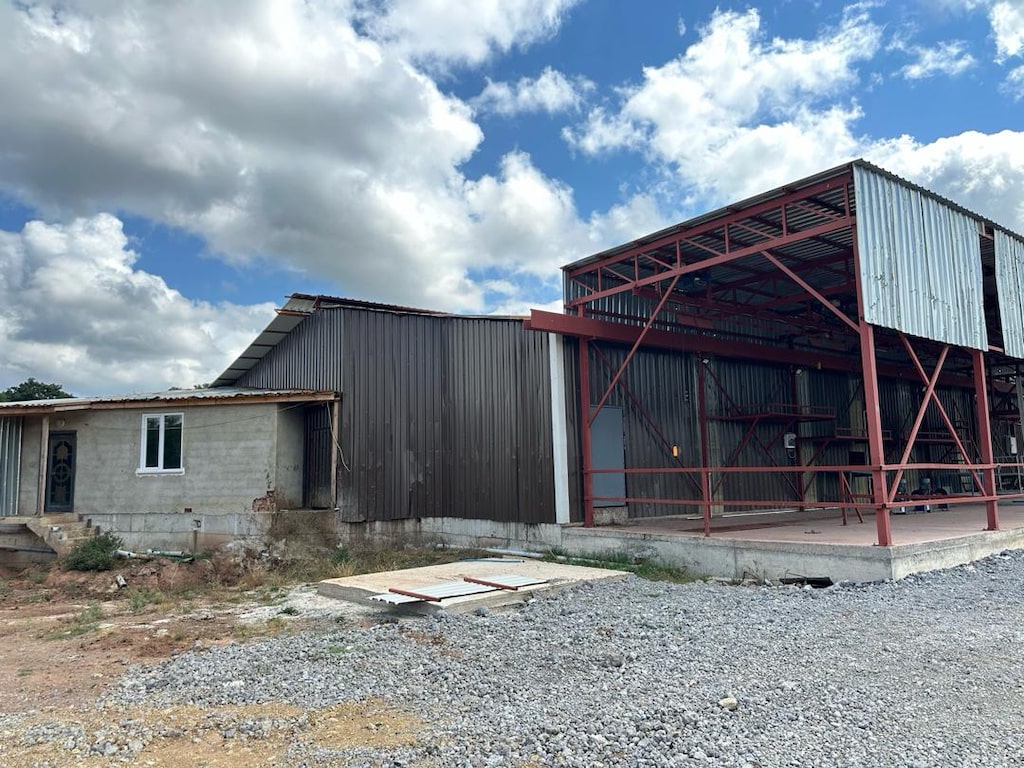 SATILIK HAZIR DEPO & ÇİFTLİK | 1.650 m² ARSA, 700 m² KAPALI ALAN - 18