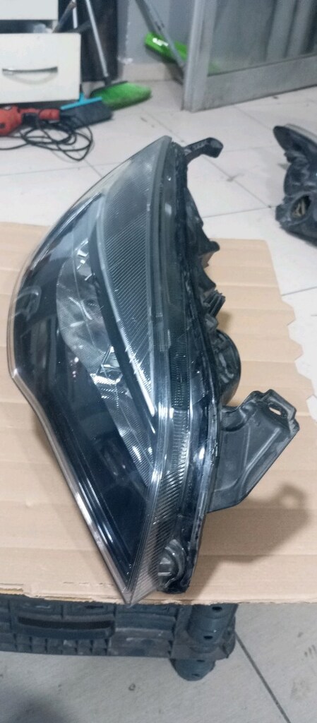 Astra j led far sağ orijinal Hella GM - 2
