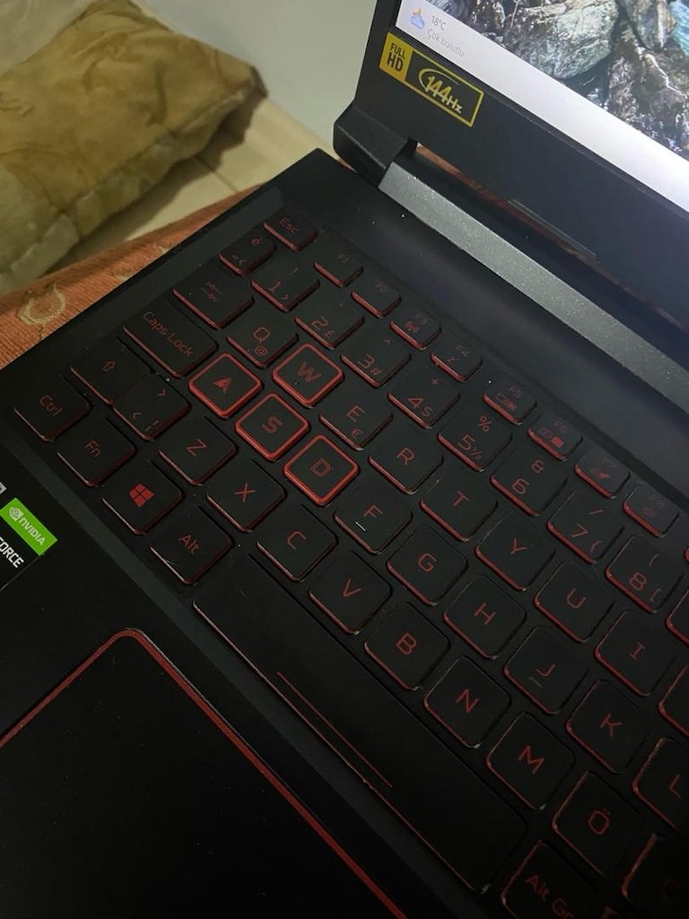 ACER NİTRO GAMİNG LAPTOP - 3