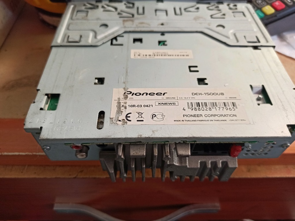 sıfır gibi eski seri Pioneer USB AUX RADYO BULUTUT tek anfi çıkışli - 8