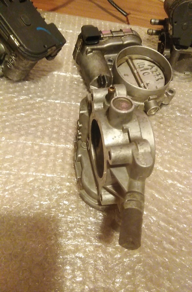 MERCEDES M111 MOTOR GAZ KELEBEK C W203 S203 CL203 C180 C200 - 7
