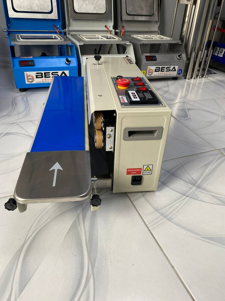 Yürüyen Bantlı Konveyörlü Poşet Yapıştırma Makinesi - 4