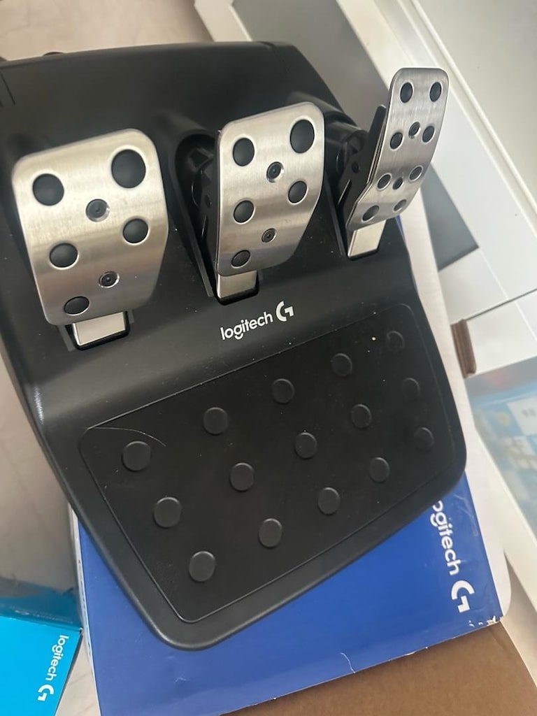 Logitech G29 Direksiyon + Pedal + 6 İleri Vites | Sıfır - 6