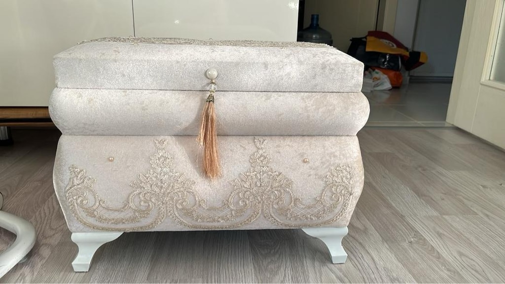 Çeyiz sandığı