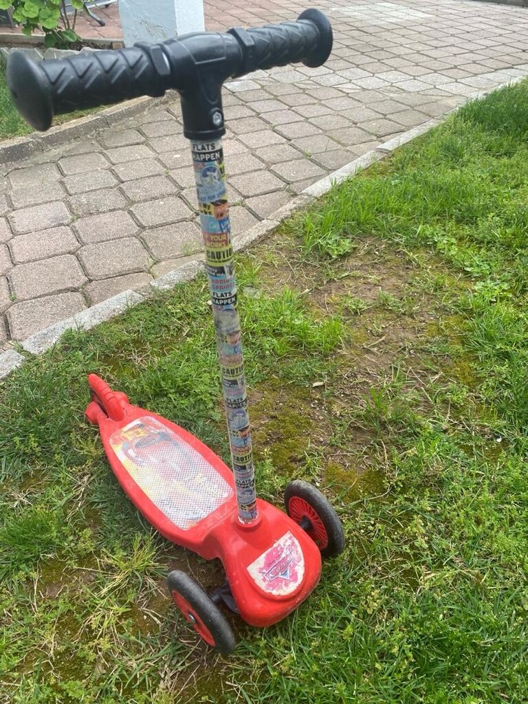 Kırmızı scooter - 2