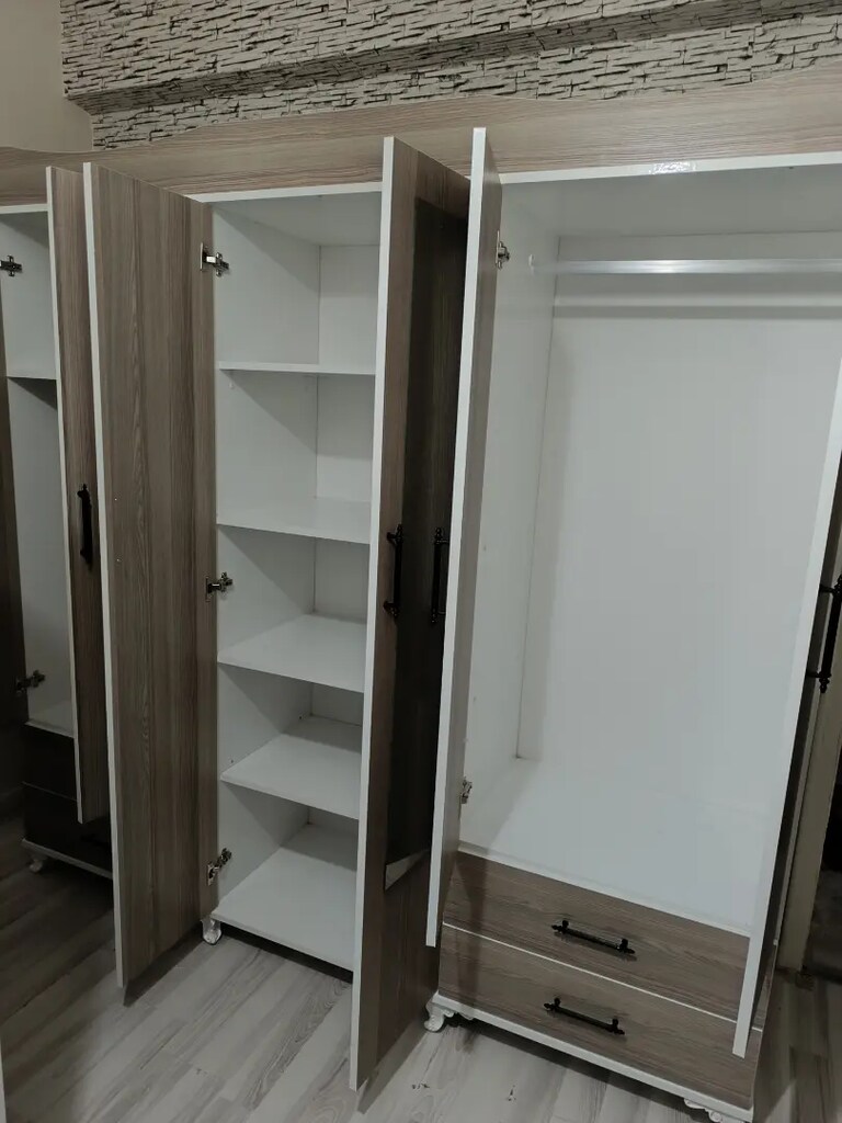 6 KAPAKLI ELBİSE DOLABI - 2