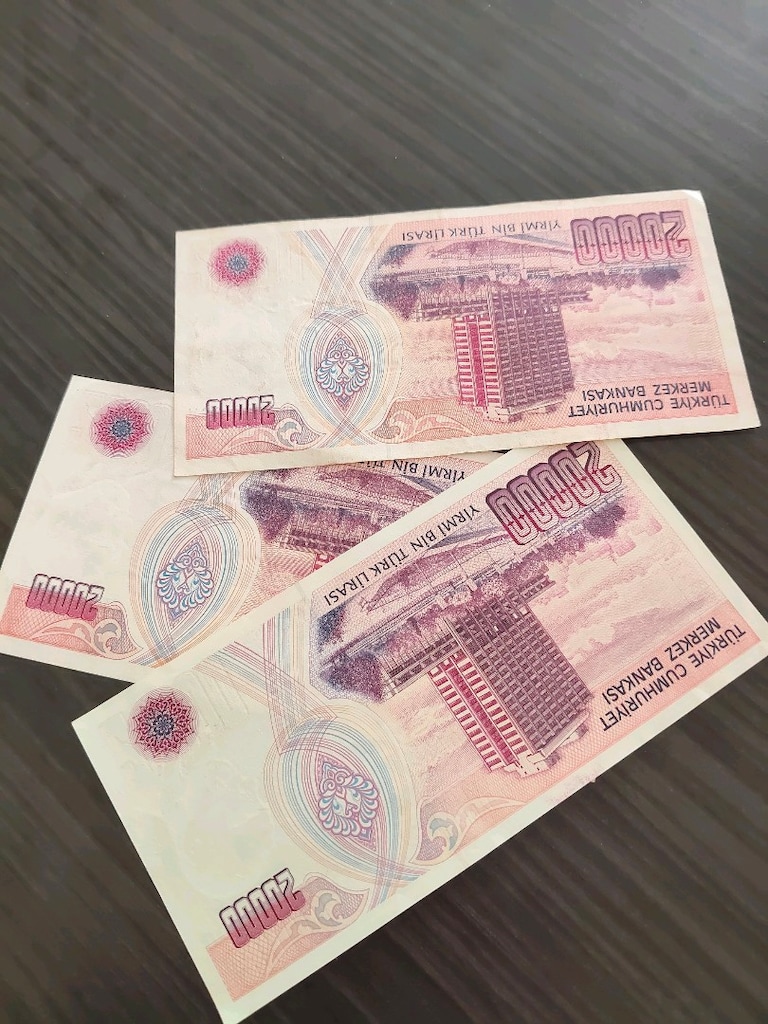 7.Emisyon 20.000 TL Banknot Lotu (3 Adet - A Serisi ve Çil Dahil) - 7