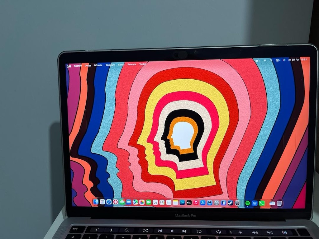 MacBook Pro M2 8GB, 256GB - 2