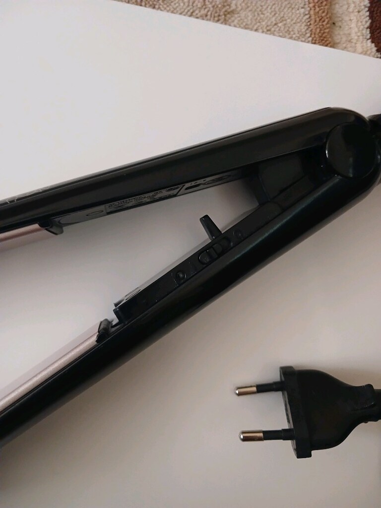 Philips Hp 8309 Seramik Saç Düzleştirici Açıklama Bölümünü Okuyunuz - 4