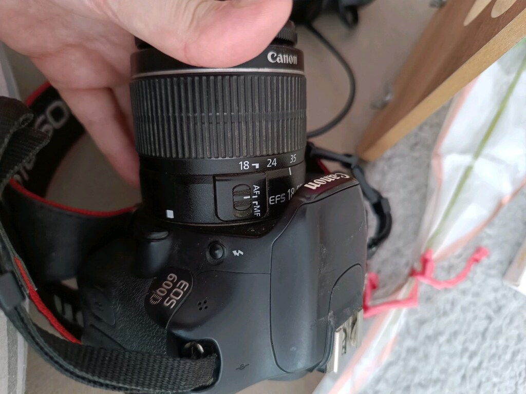 Canon fotoğraf makinesi E0S 600 D - 3