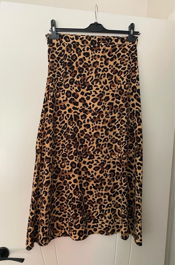 leopar desenli etek yırtmaçlı - 4