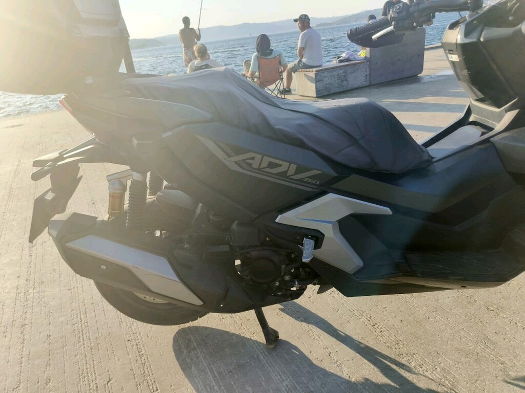 Honda adv 350 - 3