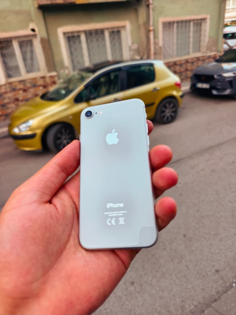 İPHONE 8 64 GB TR - 4