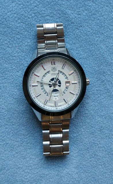 Tag Heuer. Tum profildeki urunler acil uygun fiyatli.
