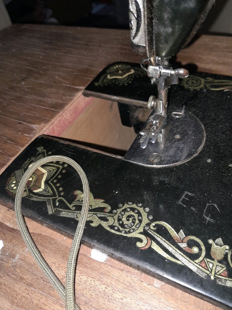 Ayaklı Dikiş Makinesi - 4