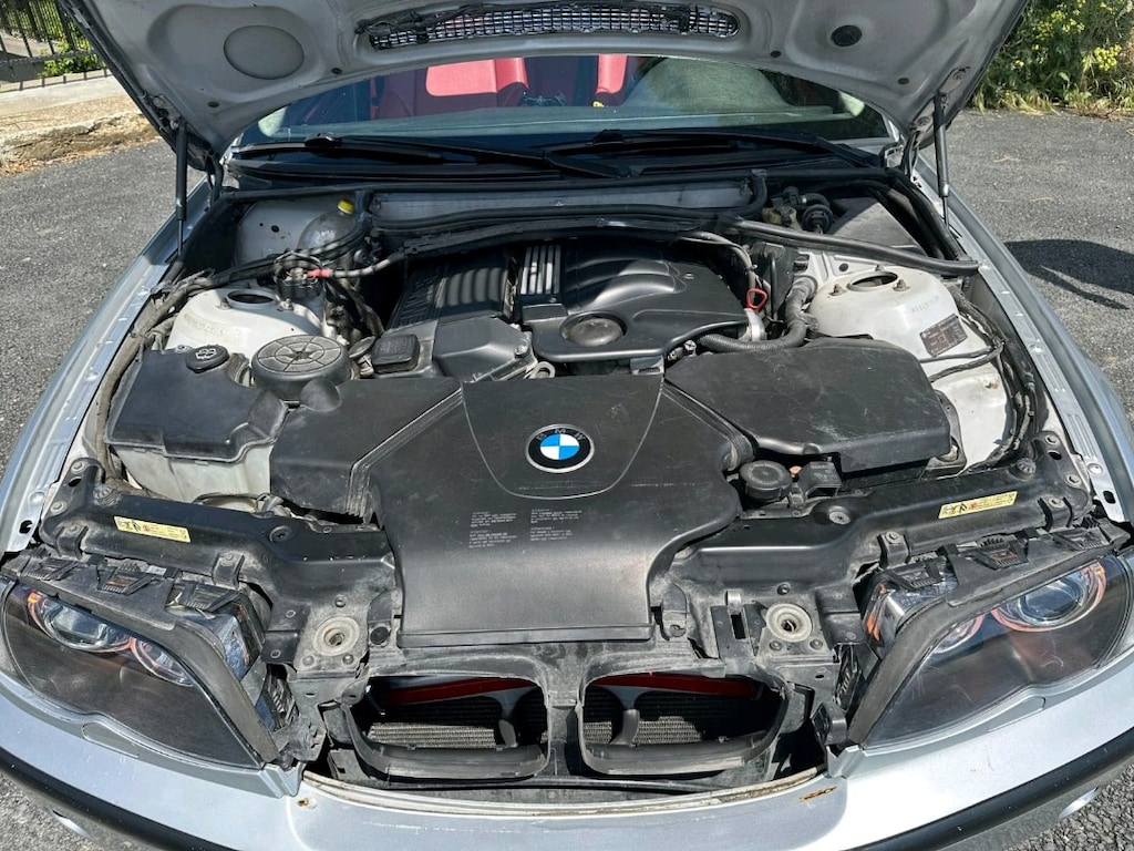 Gümüş Renk BMW - 12