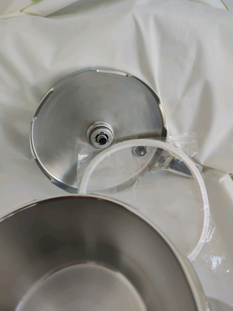 Fissler düdüklü tencere 6 lt tertemiz yanında sıfır lastik - 4