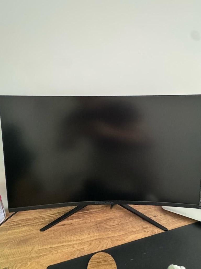 Excalibur 240hz 31.5inç Curved Monitör - 2