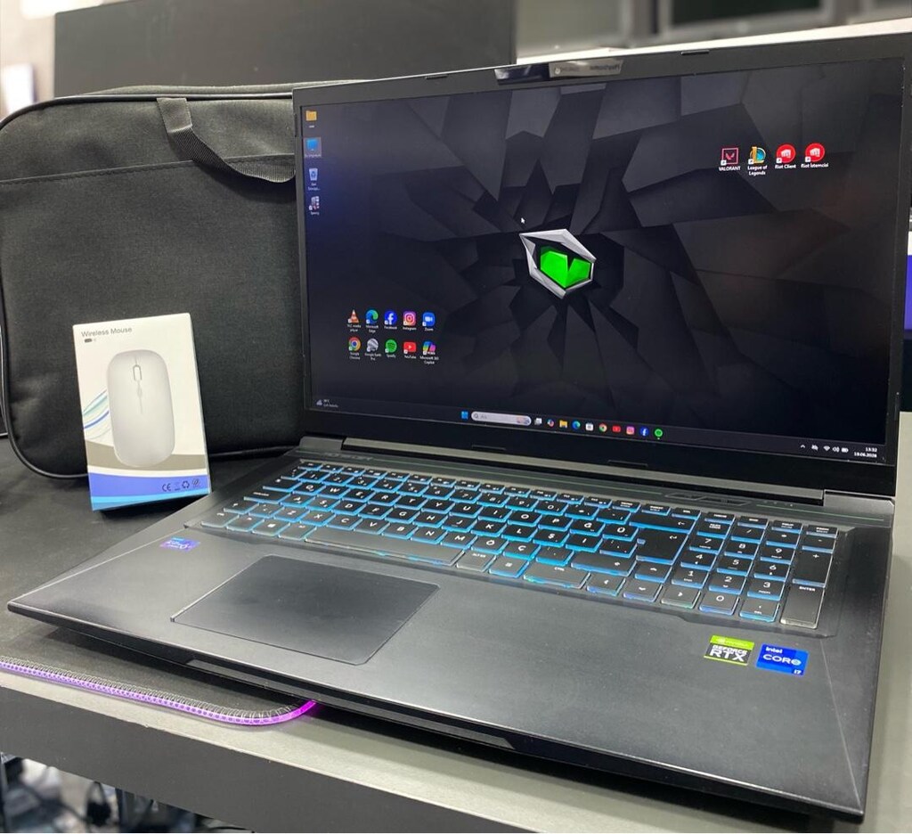 Monster Abra A7 V11.4 17,3" Gaming Çanta ve kablosuz mouse hediye - 4