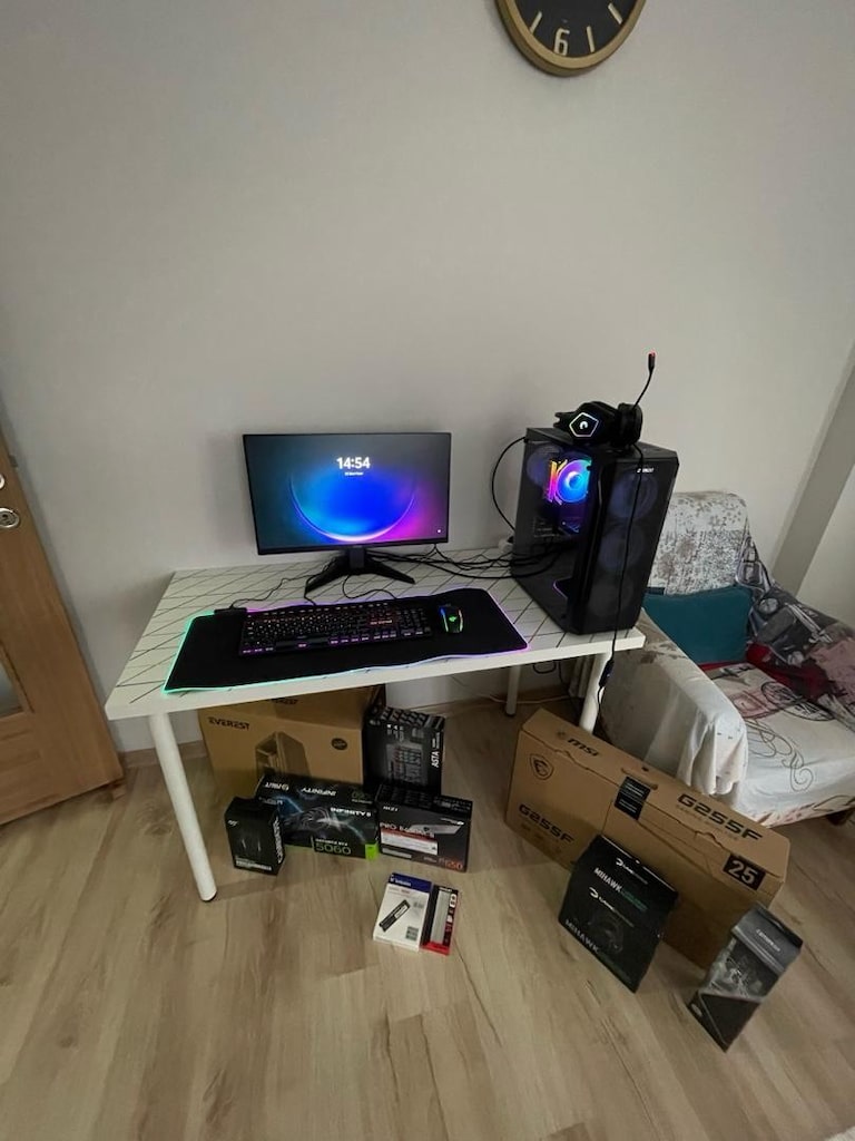 SIFIR//GARANTİLİ//RYZEN 5 7500X3D GAMİNG PC - 5