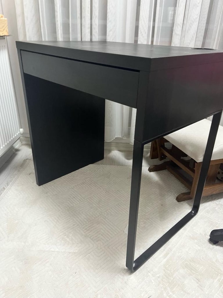 ikea mıcke çalışma masası - 2
