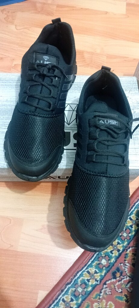 3 adet sıfır spor ayakkabı 44 no 1250 lira - 5
