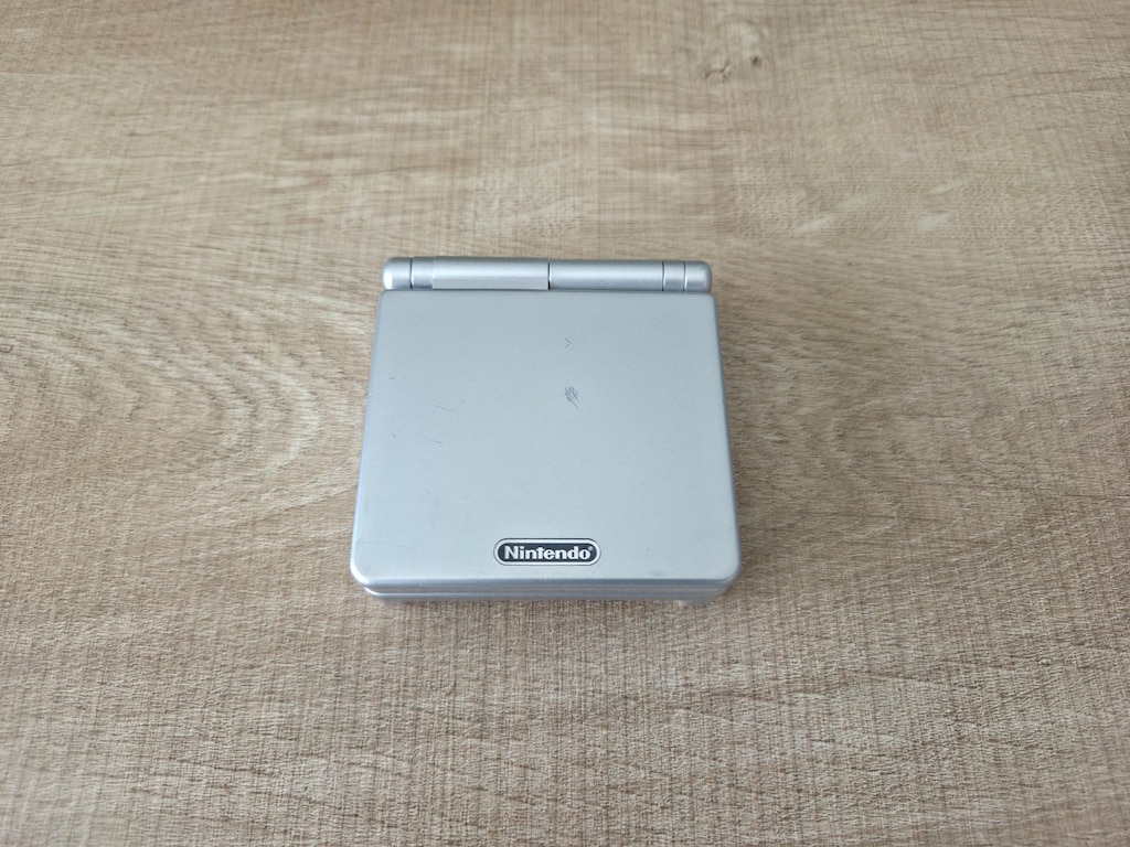 Nintendo Game Boy Advance SP (AGS-001) - 3