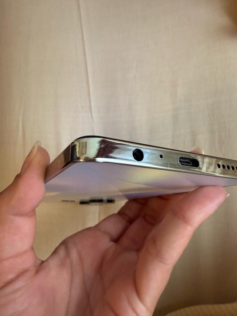 TECNO CAMON 20 - 5