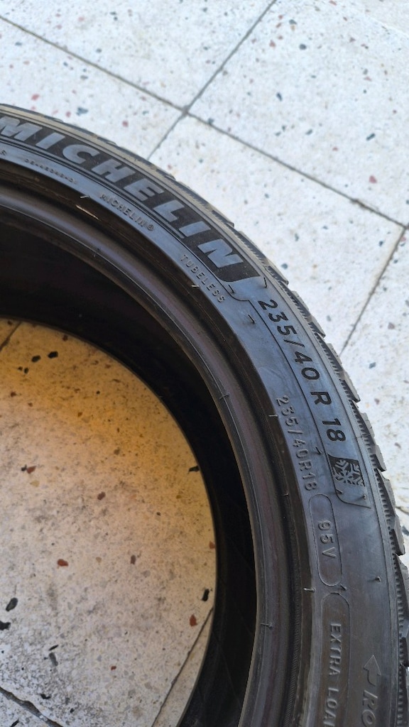 235 40 18 kışlık Michelin alpin 2024 - 2