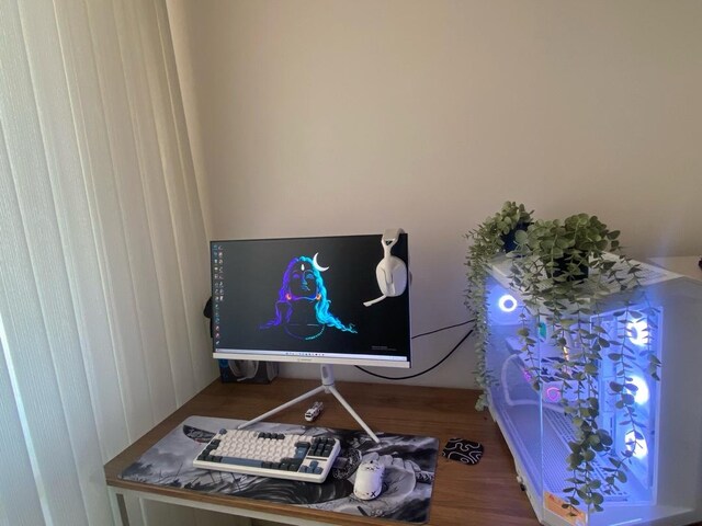 BEYAZ SEVENLERE SATILIK PC 5060Ti 16 GB