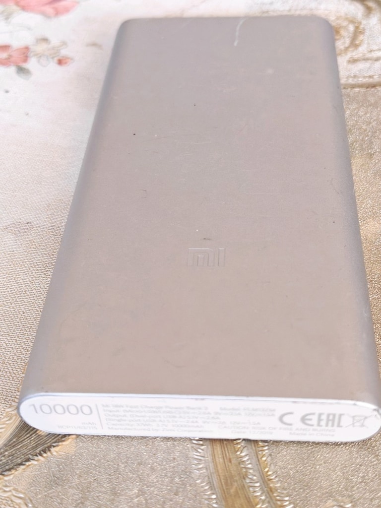 power bank bir adet 20 bin bir adet 5 bin diğerleri 10binlik çalışıyor - 5
