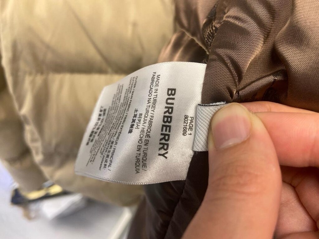 Orijinal Burberry Şişme Mont (Kusurları Mevcut / Fiyat Çok Uygun ) - 10