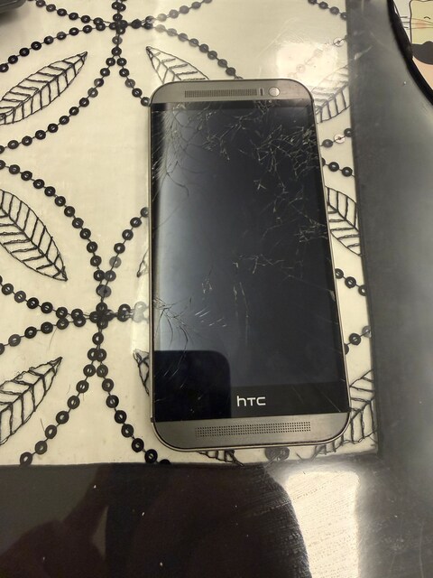 Çalışır durumda Yedek Parça Niyetine HTC M8 Telefon
