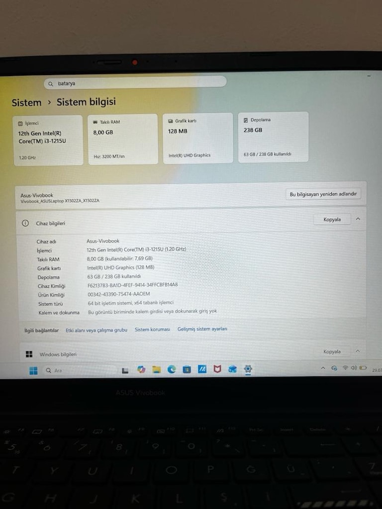 ASUS Vivobook laptop - 3