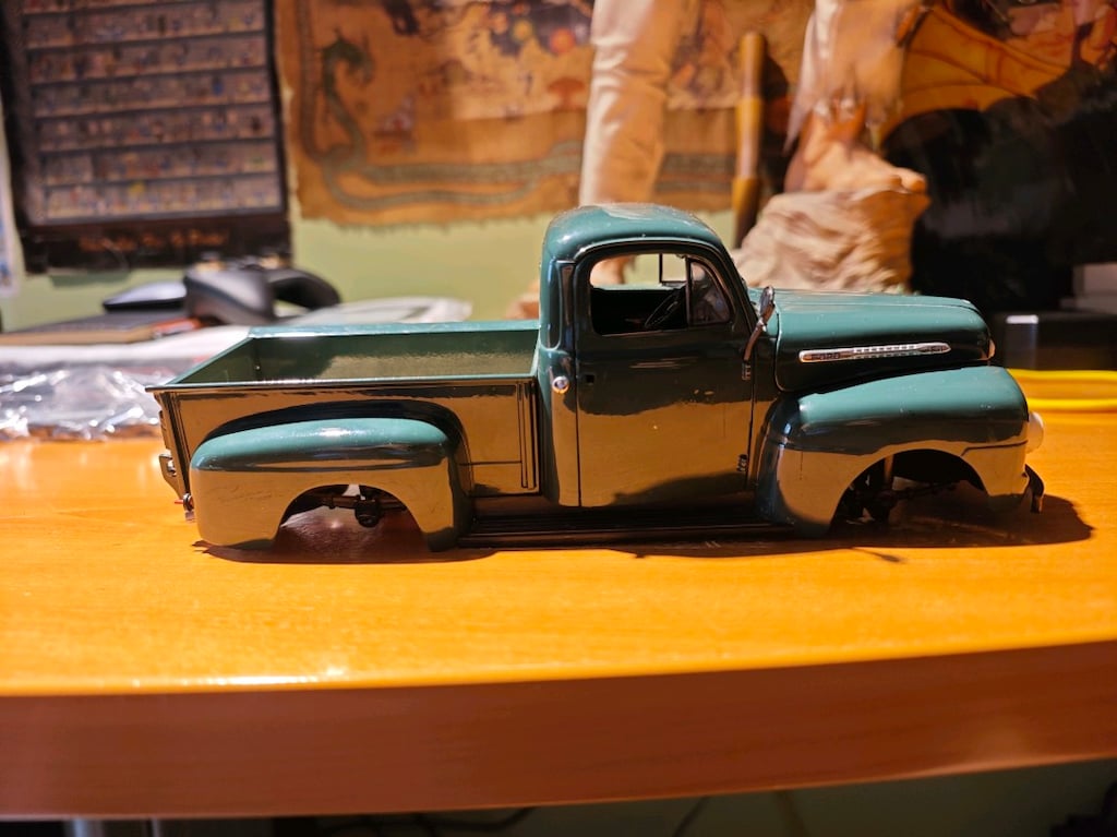 Welly 1951 Ford Diecast Pick Up Vehicle - 10