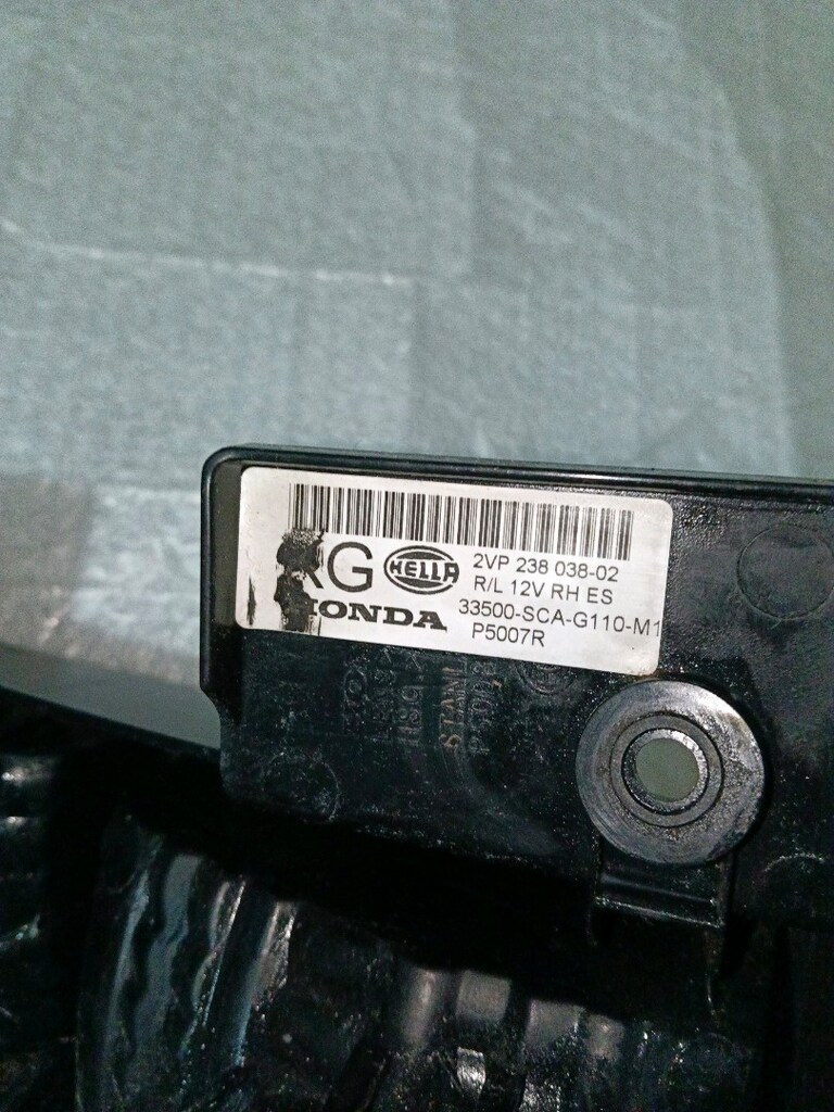 Honda crv 2005 2006 sağ arka stop orjinal sökme çok ufak bi çatlağı va - 19