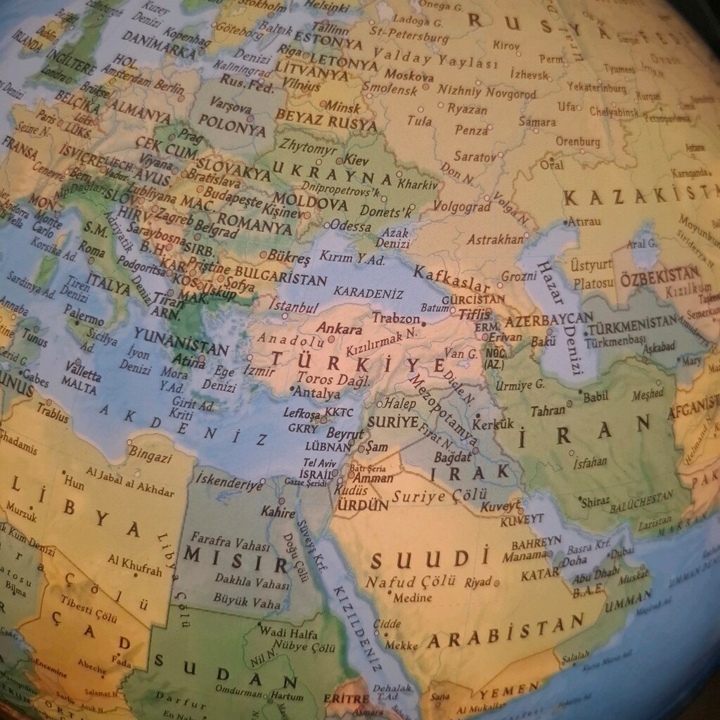 Işıklı Dünya Küre - 4