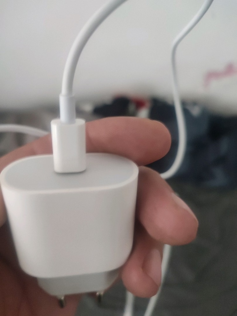 orijinal iPhone şarj aleti - 2