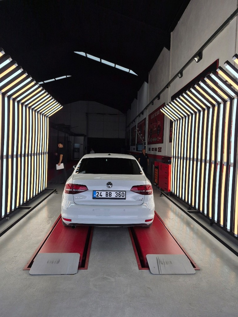 Hatasız boyasız düşük km jetta - 2