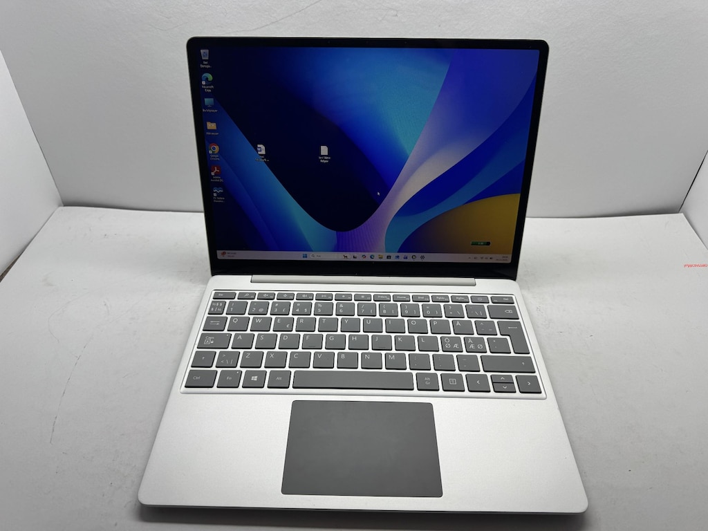SURFACE İ5 10. NESİL 8 GB RAM 128 NVME DOKUNMATİK + KALEM - 3