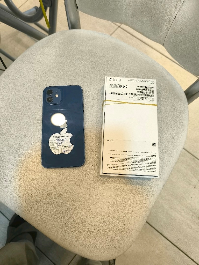 iPhone 12 - 7