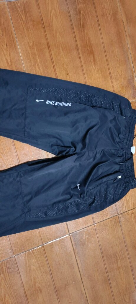 Nike eşofman.