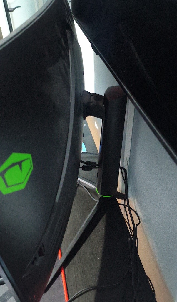 Monster Aryond 32" QHD Qurved Gaming Monitör - 3