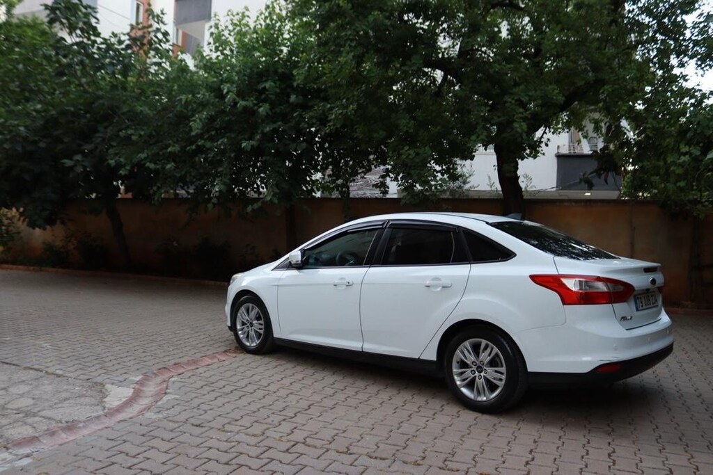 Sahibinden Tertemiz HASARSIZ Ford Focus - 6