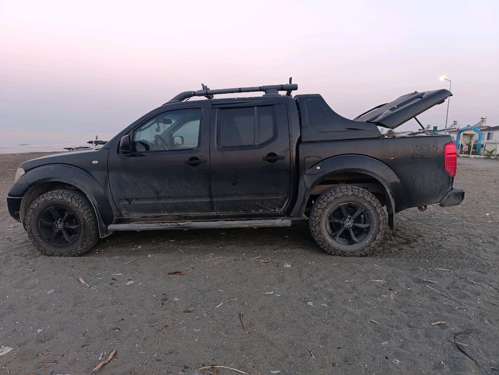 Nissan navara 4x4 Off-Road Donanımlı Bagaj Kabinli çeki demirli - 3