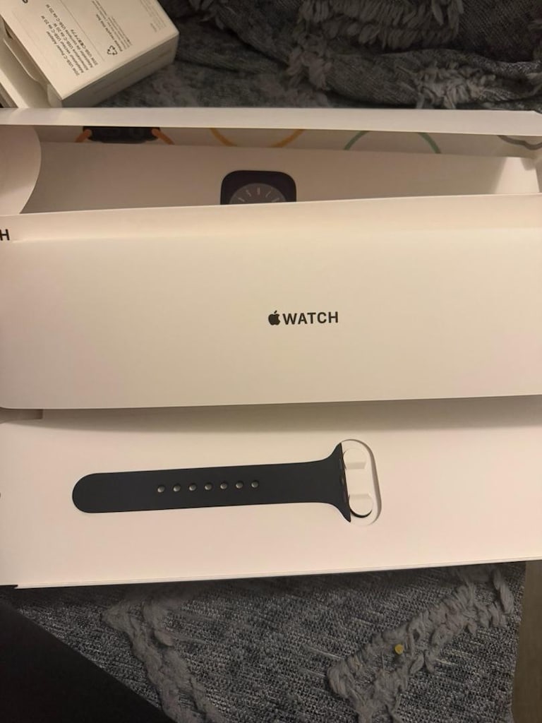 Apple Watch 8 45mm E SİM modeli - 5
