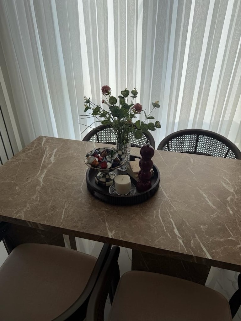 Özel Üretim Yemek Masası Takımı | 4 Sandalye + Bank Koltuk