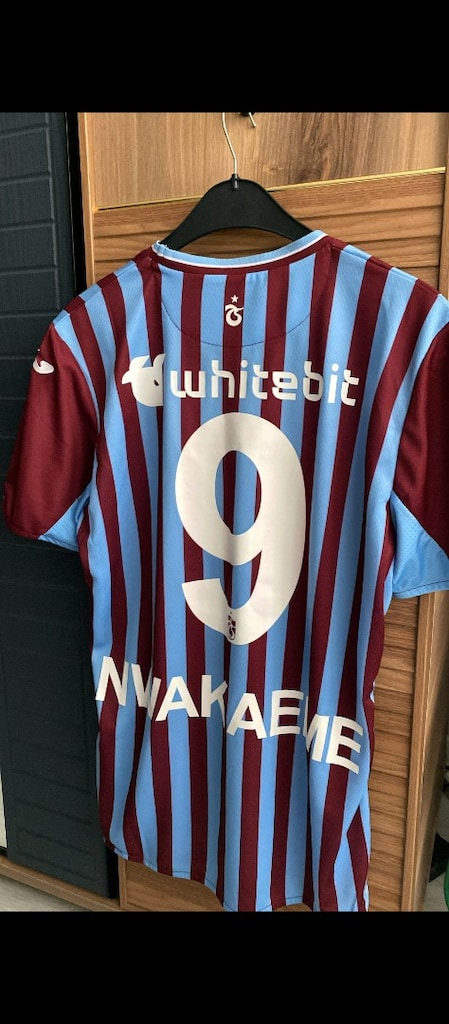 TÜM TAKIM İMZALI M BEDEN NWAKAEME FORMASI