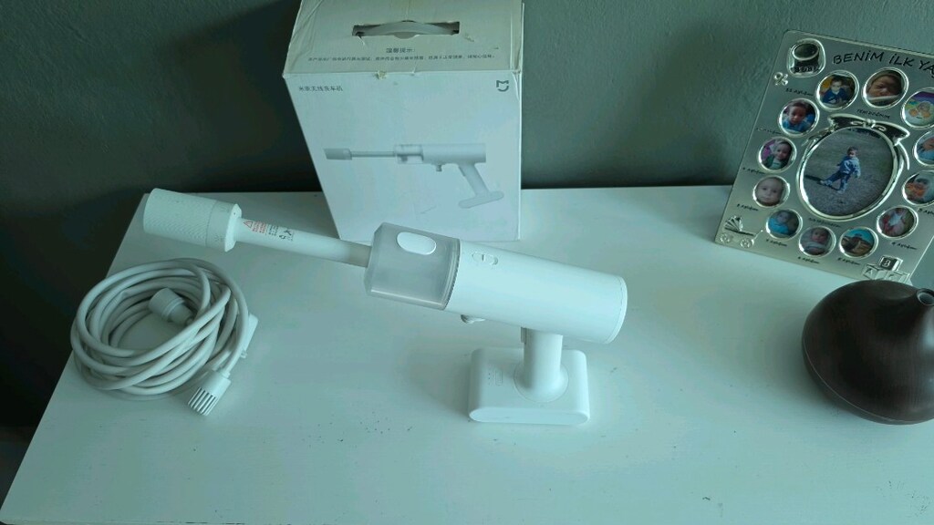 Xiaomi Mijia Taşınabilir Kablosuz Çok Amaçlı Yıkama Su Tabancası'dır. - 2